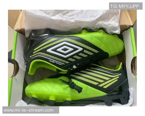 茵宝足球鞋专卖店为您提供专业足球装备助力每一场比赛 茵宝足球鞋专卖店为您提供专业足球装备助力每一场比赛